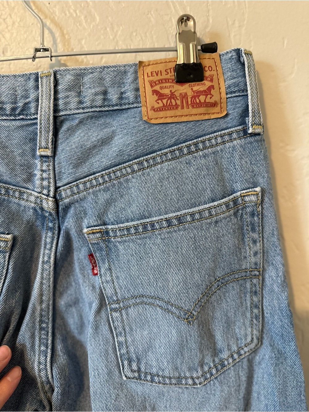 Levi’s ‘94 Baggy Jeans - Picture 5 of 8